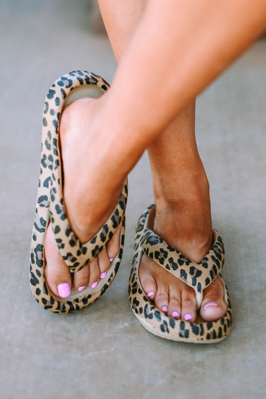 Leopard Print Thick Sole Flip Flops Sandals