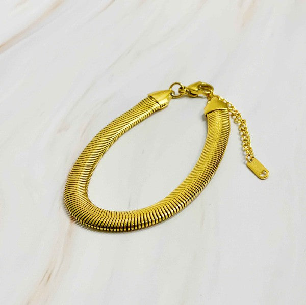 Style Staple Herringbone Chain Bracelet