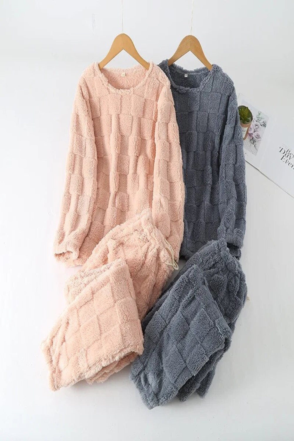 Super Warm Thickening Coral Velvet Pants Pajamas Women 2023 Winter Plush and Thick Women's and Men's Flannel Home Clothing Set